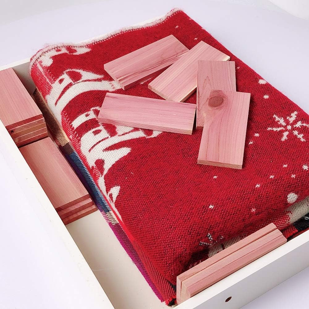 Cedar Wood Storage Blocks for Clothing, Set of 32 Cedar Chips